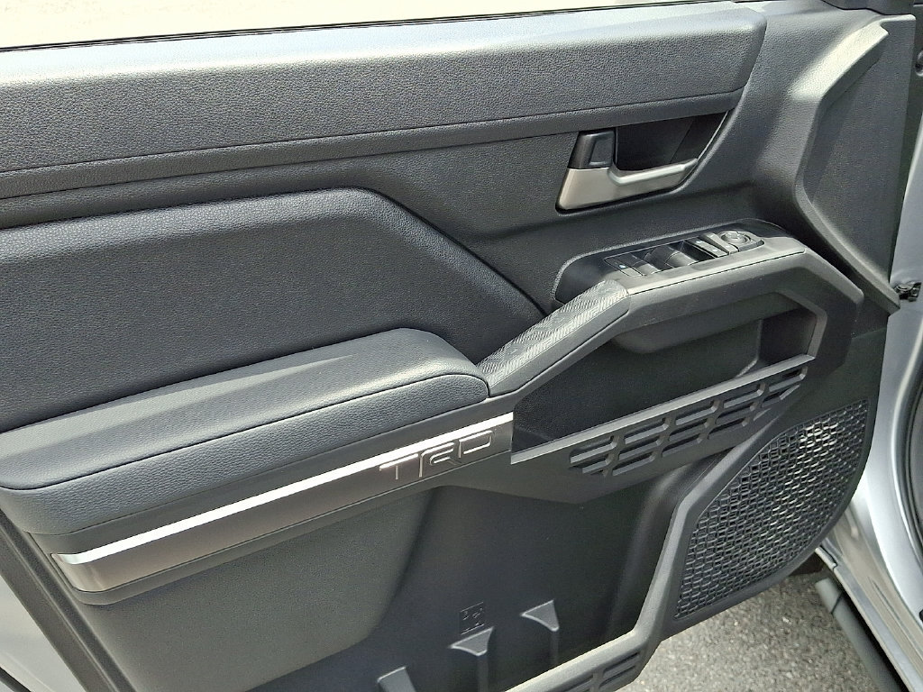 Used 2026 Toyota Tacoma TRD Off-Road AWD/4WD image 13