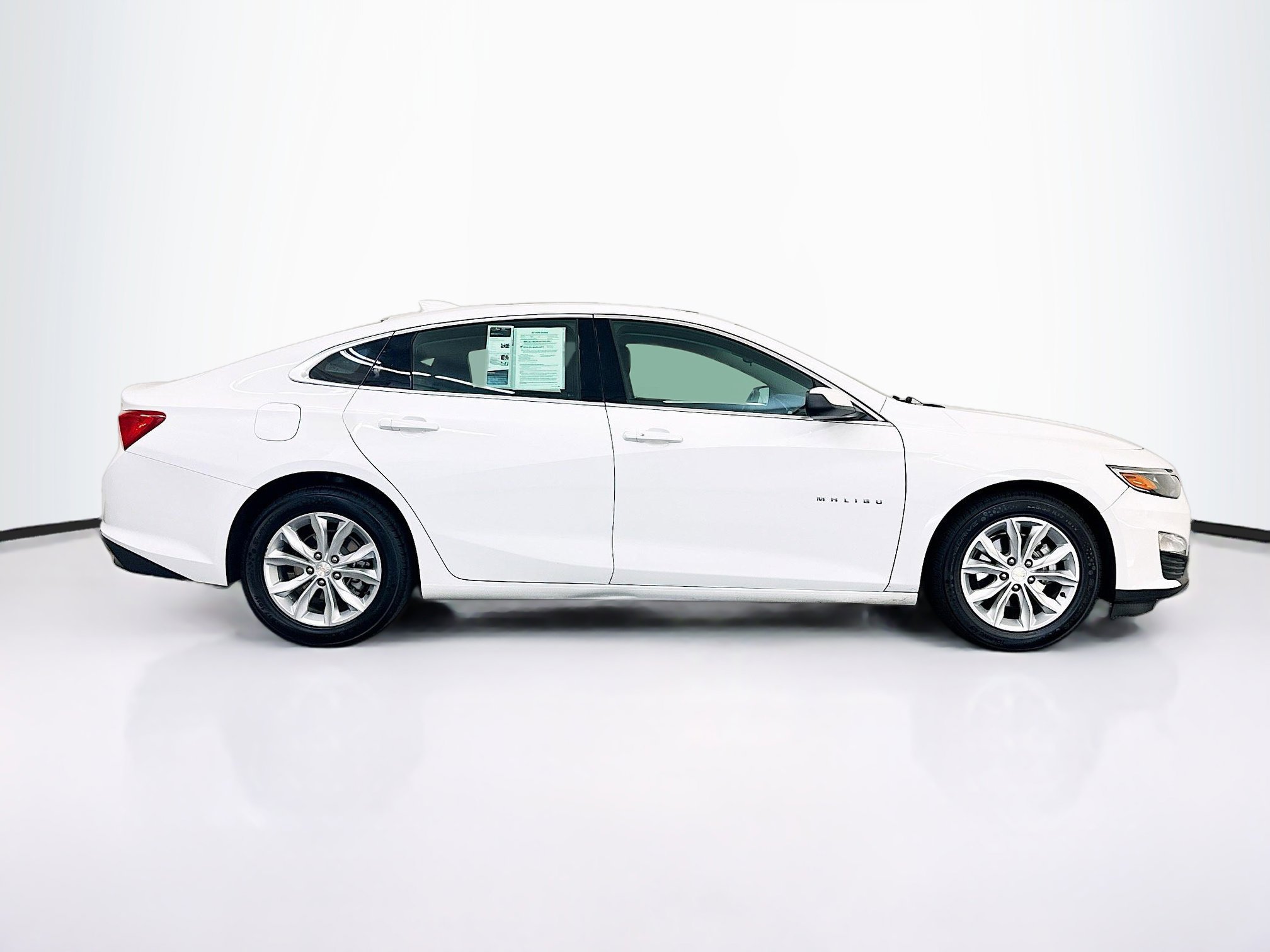 Used 2024 Chevrolet Malibu LT FWD image 10