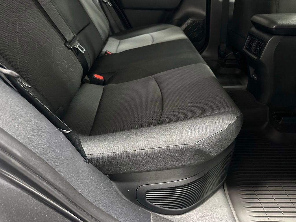 Used 2025 Toyota RAV4 XLE AWD/4WD image 47