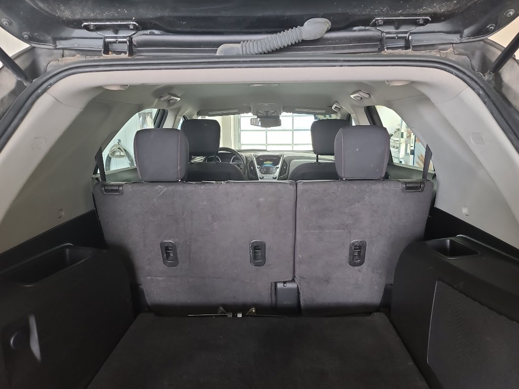 Used 2017 Chevrolet Equinox LS image 13