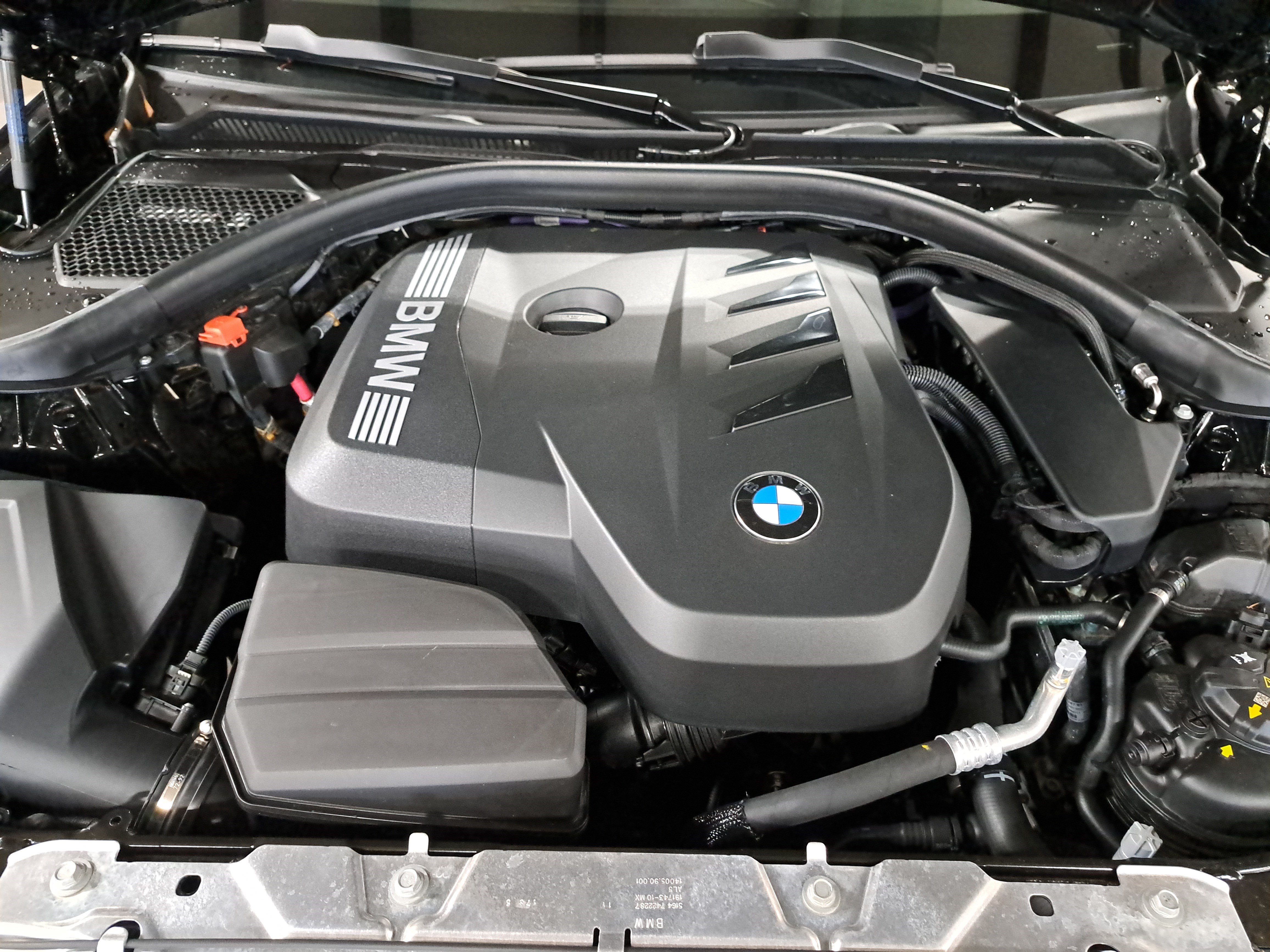 Used 2025 BMW 330i xDrive Sedan w/ Convenience Package AWD/4WD image 32