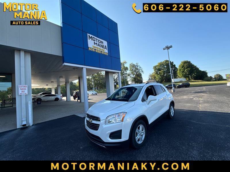 Used 2015 Chevrolet Trax LT w/ LT Sun and Sound Package FWD image 1