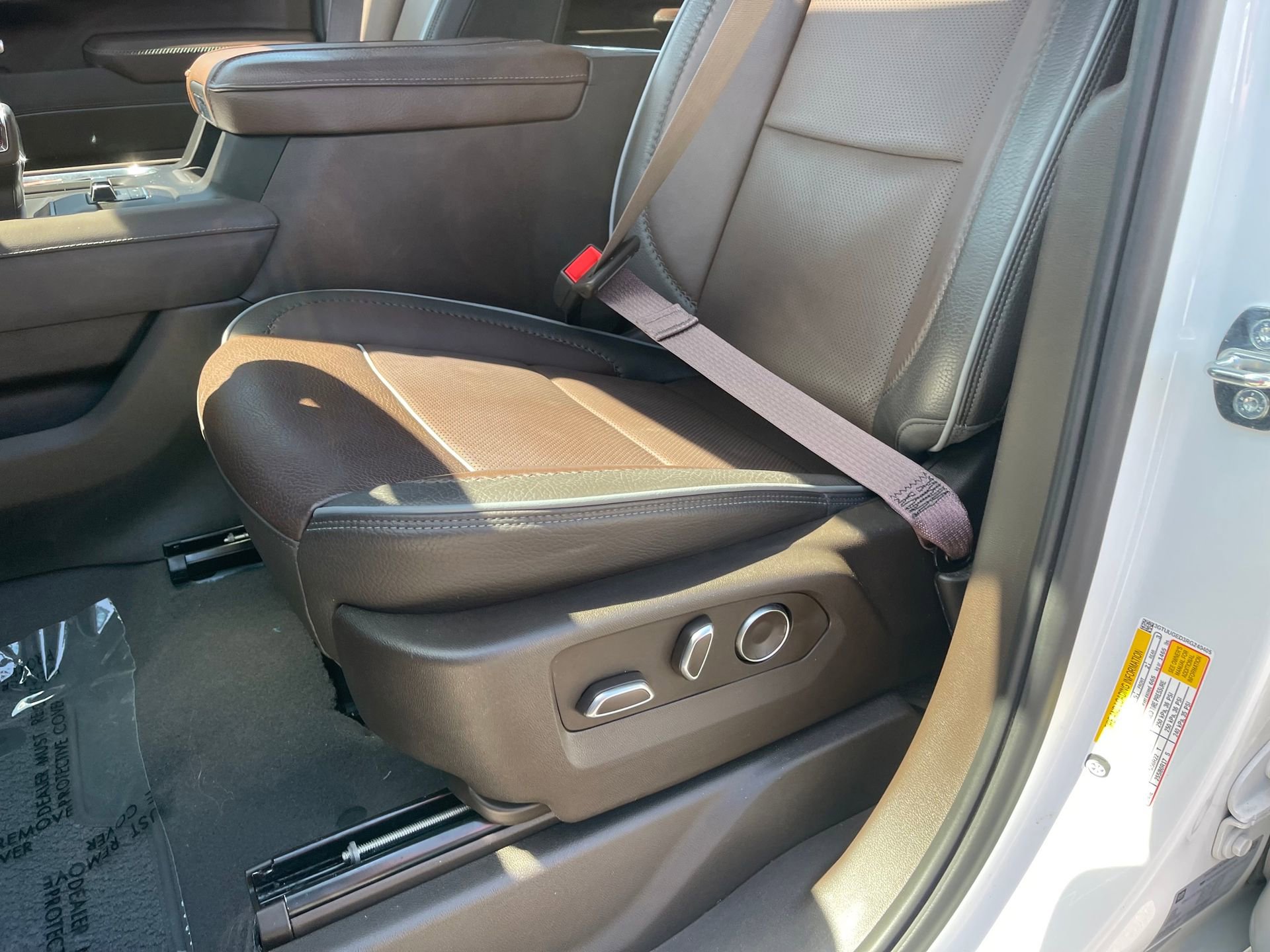 Used 2024 GMC Sierra 1500 Denali w/ Denali Reserve Package image 14