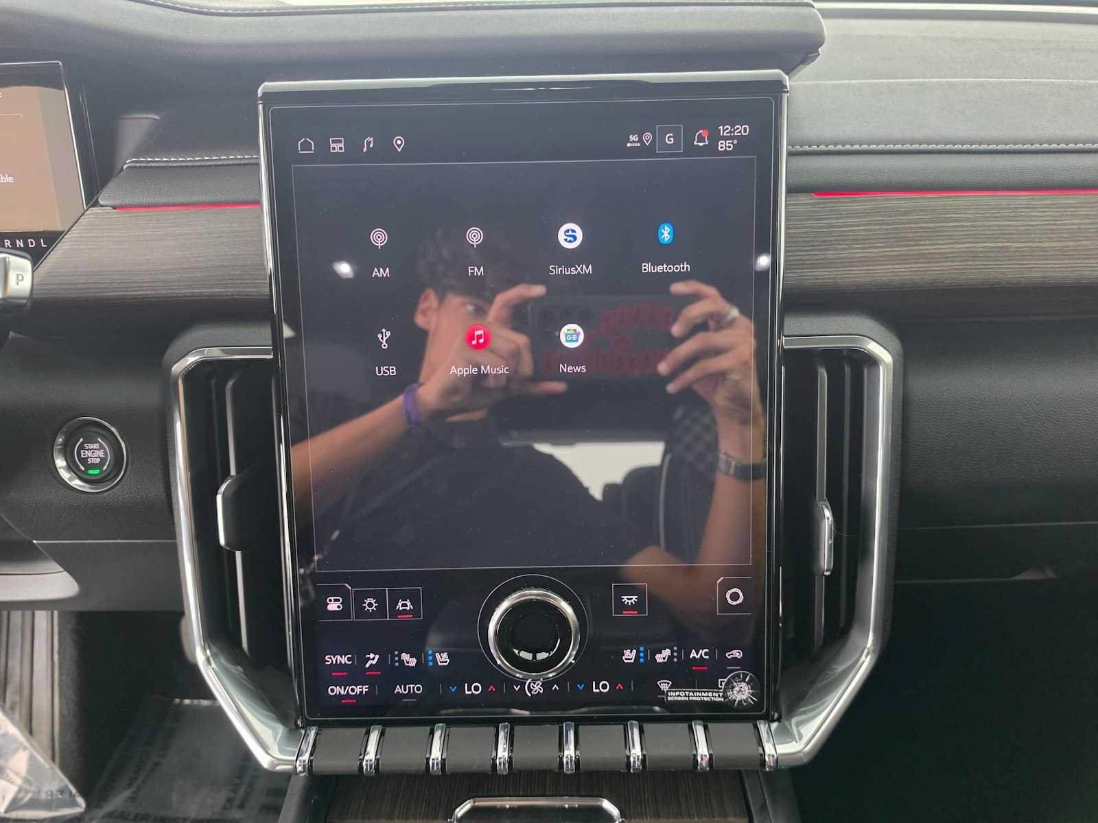 New 2027 GMC Acadia Denali w/ Denali Reserve Package FWD image 28