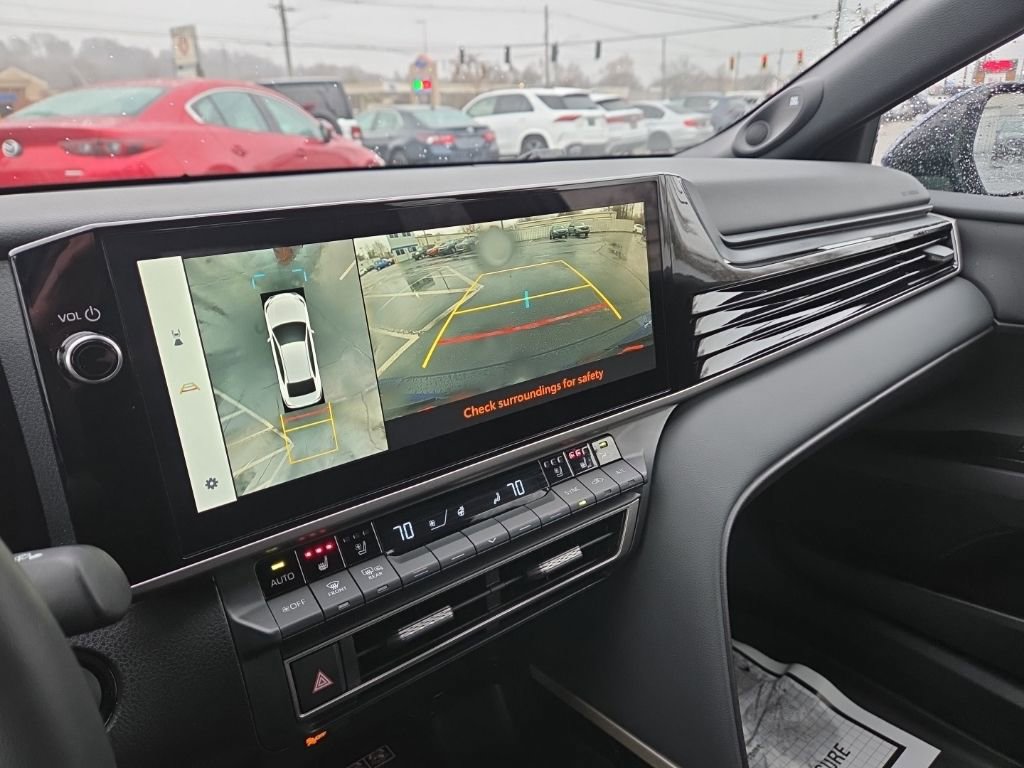Used 2025 Toyota Camry XSE w/ Premium Plus Package image 30