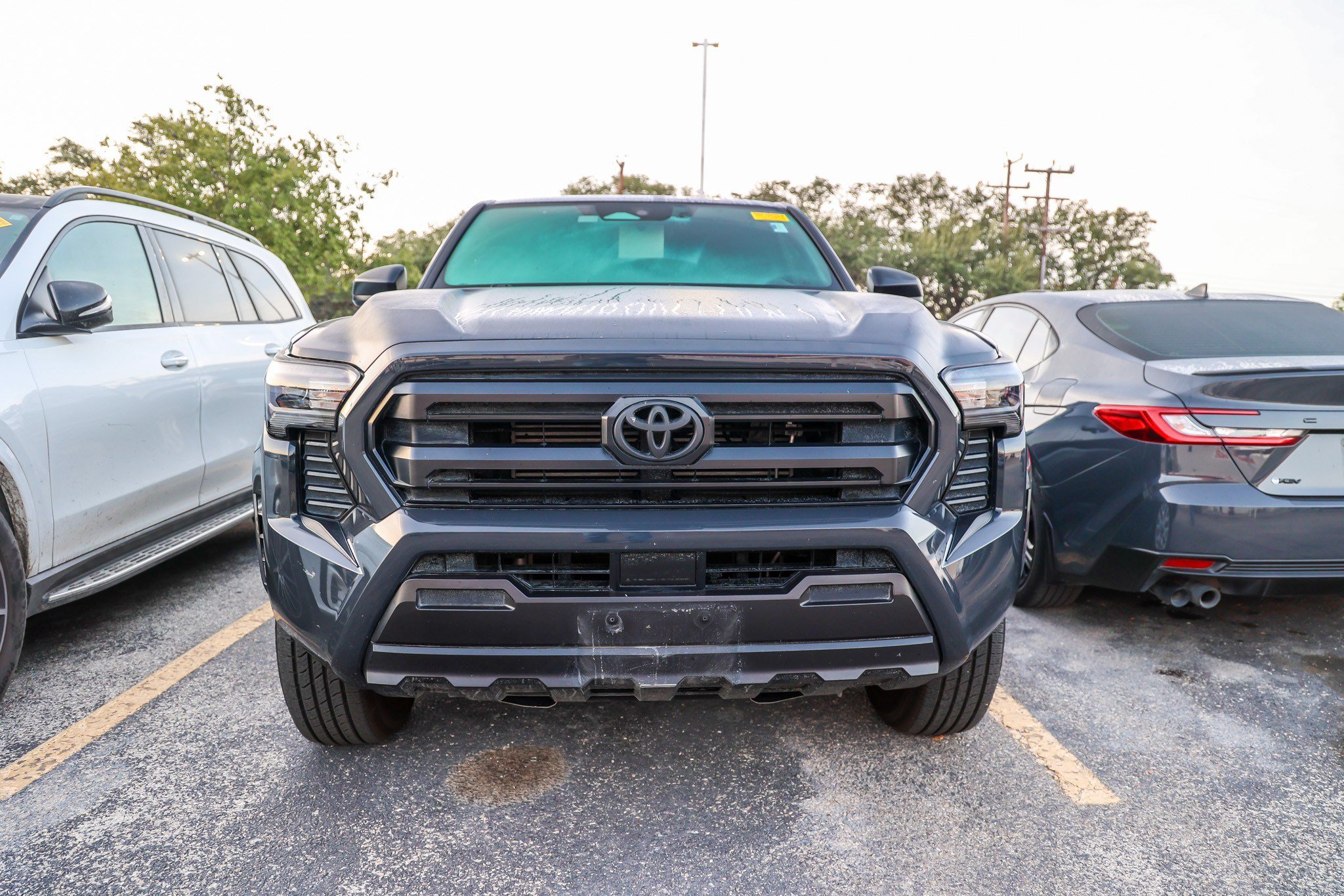 Certified 2024 Toyota Tacoma SR AWD/4WD image 5