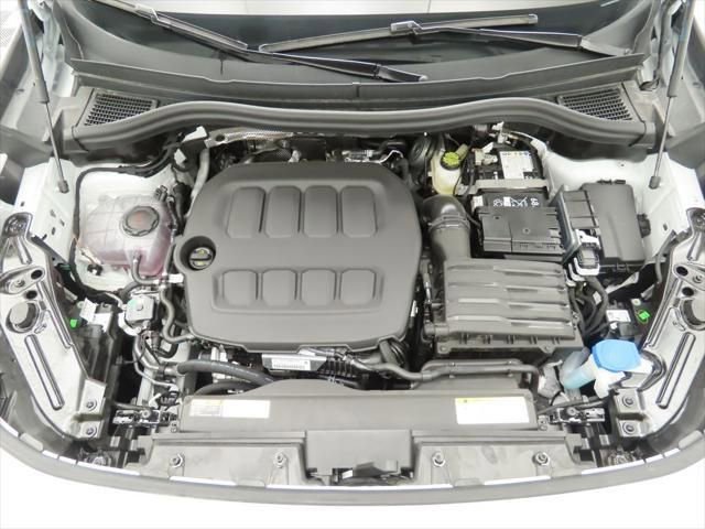 New 2026 Volkswagen Tiguan SE image 27