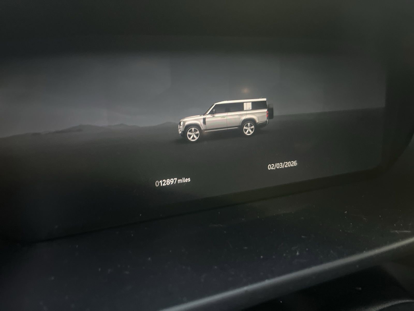 Used 2023 Land Rover Defender 130 X-Dynamic SE image 6