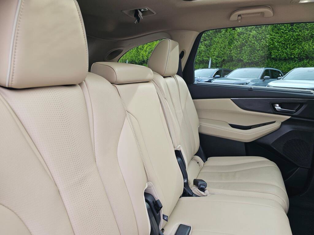 Used 2024 Acura MDX SH-AWD w/ Advance Package image 12