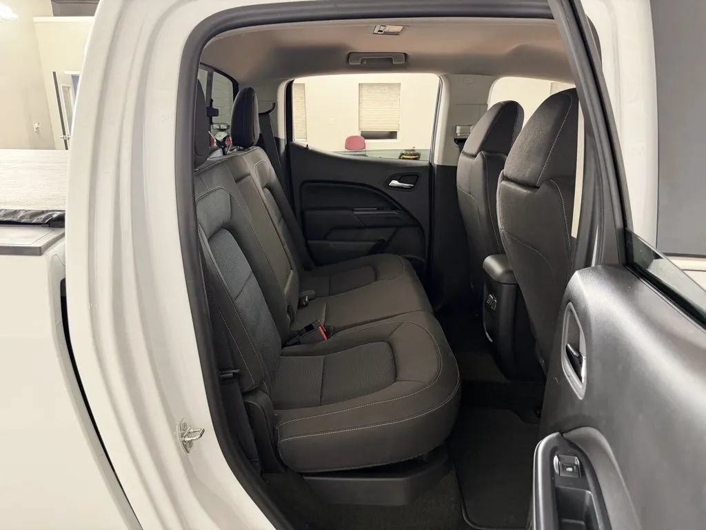 Used 2015 Chevrolet Colorado LT w/ LT Convenience Package AWD/4WD image 27