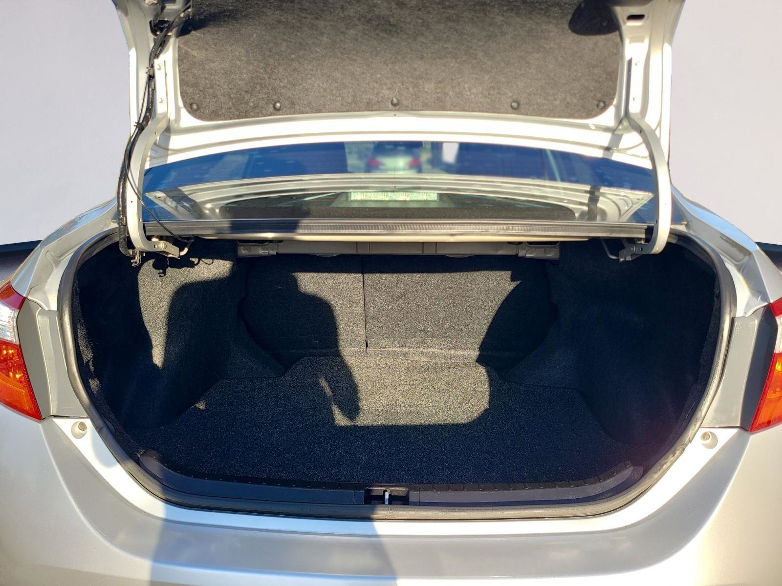 Used 2014 Toyota Corolla S image 20