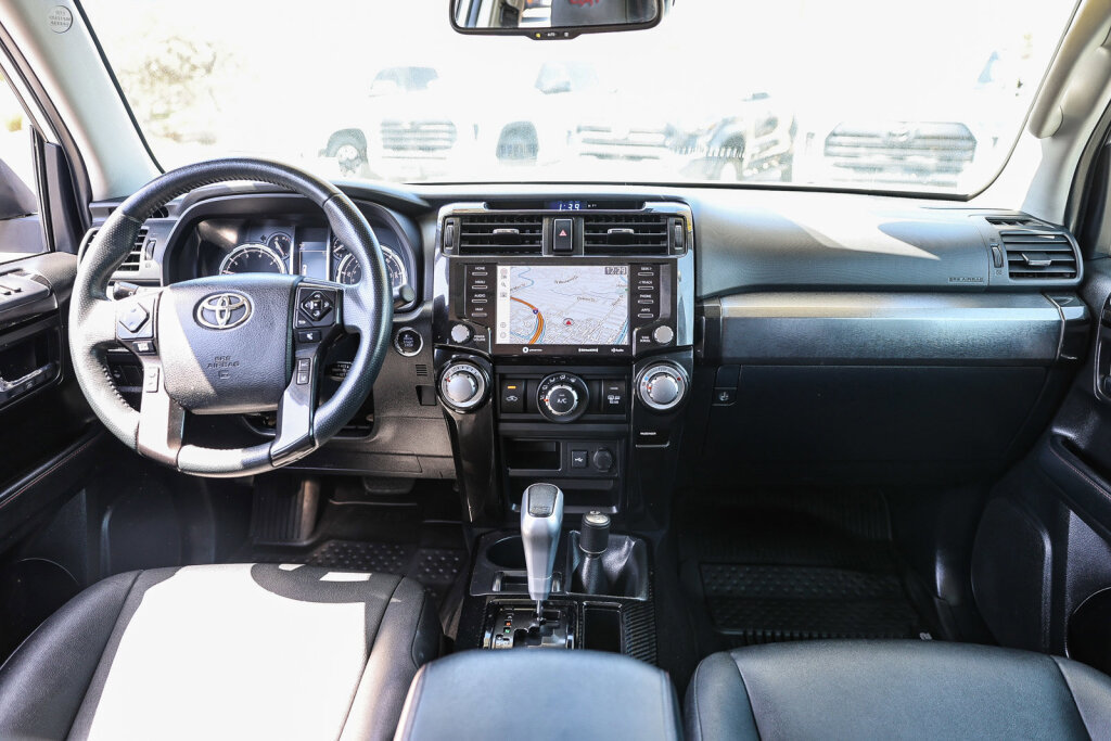 Certified 2020 Toyota 4Runner TRD Off-Road Premium w/ Moonroof Package AWD/4WD image 2