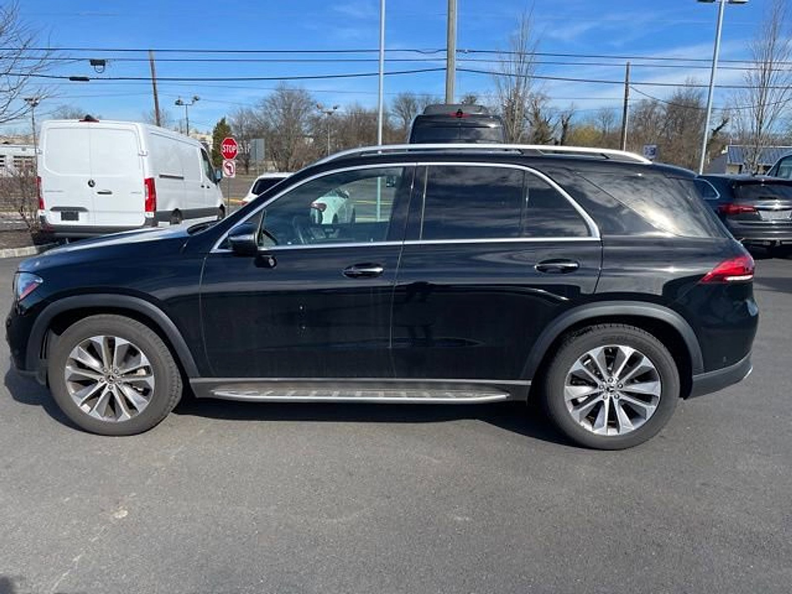 Used 2022 Mercedes-Benz GLE 350 4MATIC image 3