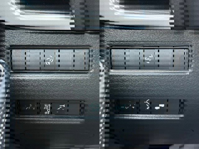 New 2026 Nissan Rogue SV image 31