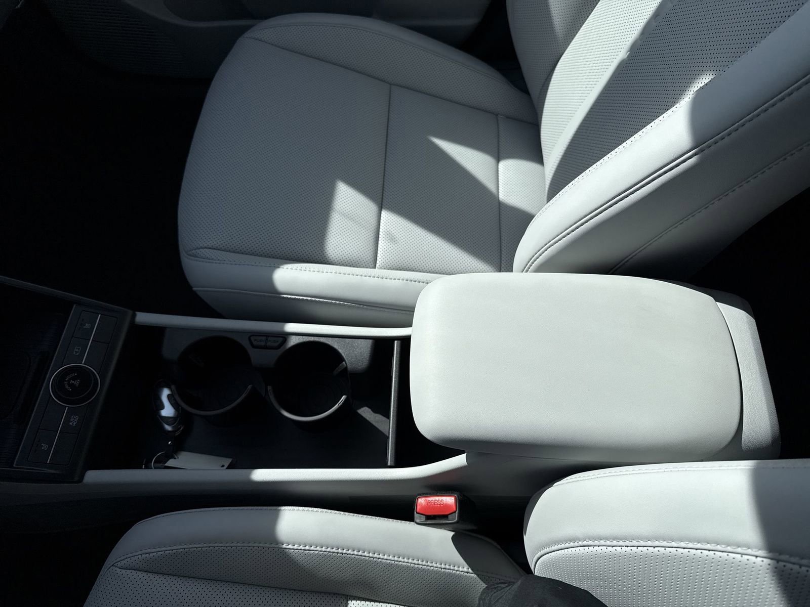 New 2026 Hyundai Kona SEL Premium AWD/4WD image 23