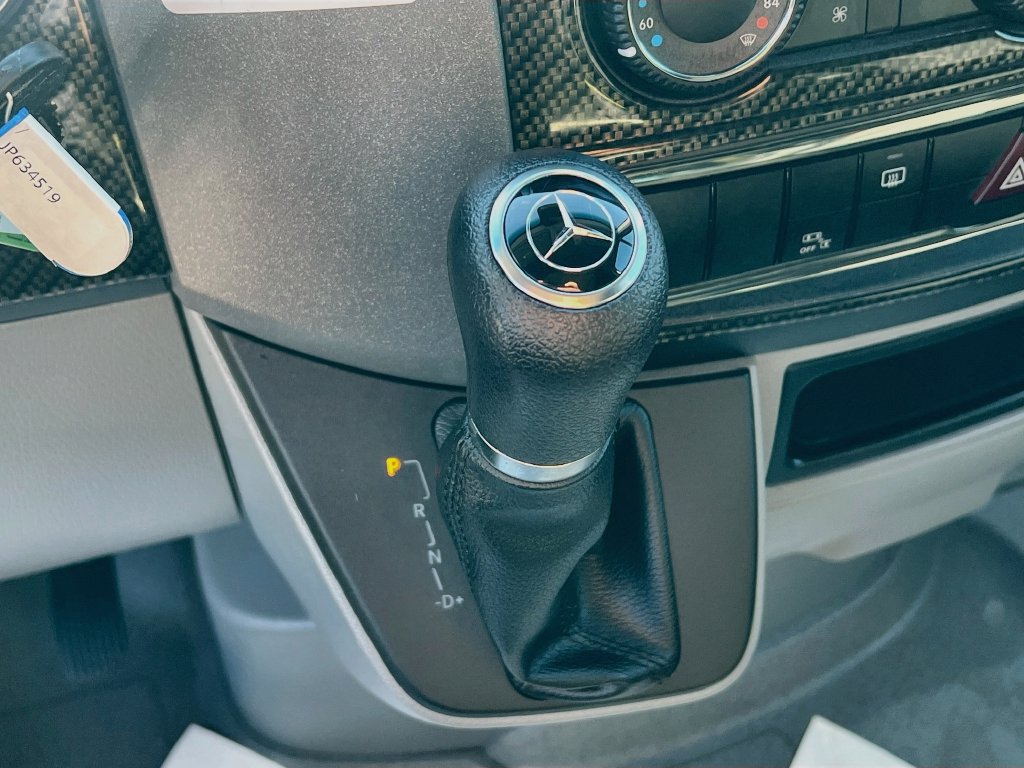 Used 2018 Mercedes-Benz Sprinter 2500 image 19