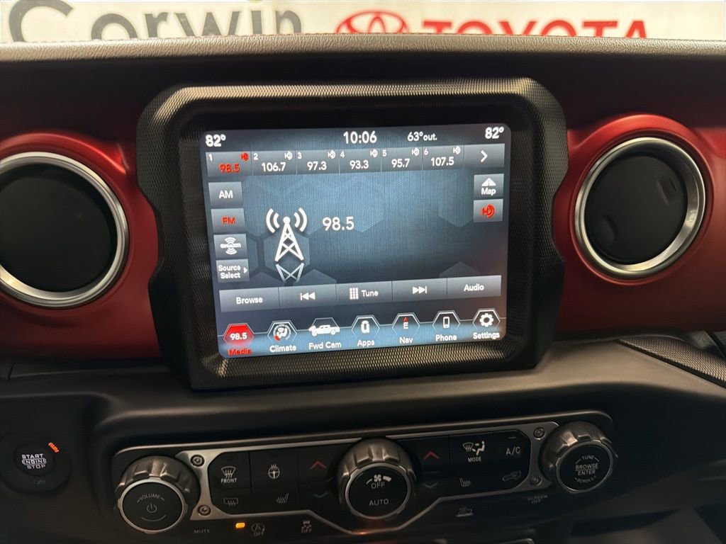 Used 2022 Jeep Gladiator Rubicon w/ Cold Weather Group AWD/4WD image 29