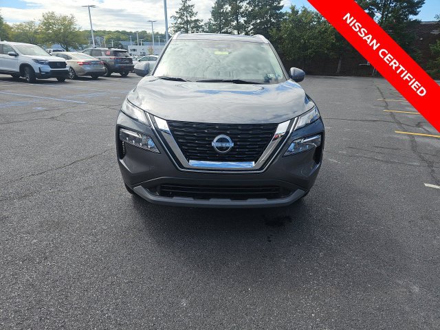 Certified 2023 Nissan Rogue SV w/ SV Premium B Package AWD/4WD image 3