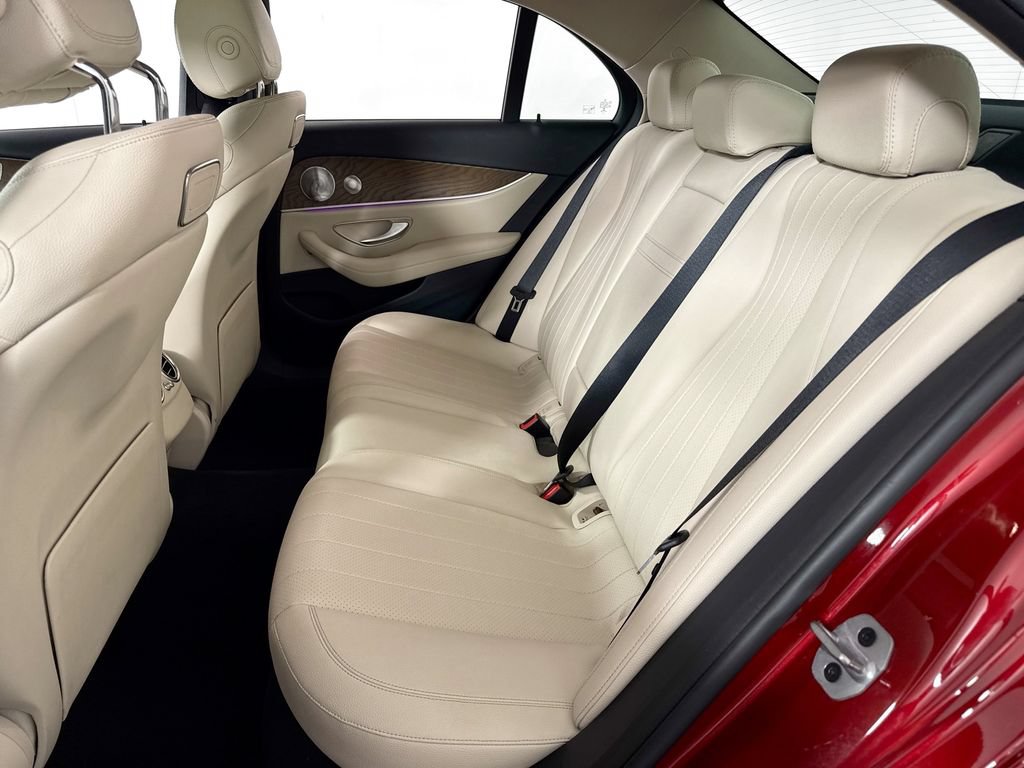 Used 2019 Mercedes-Benz E 300 image 31