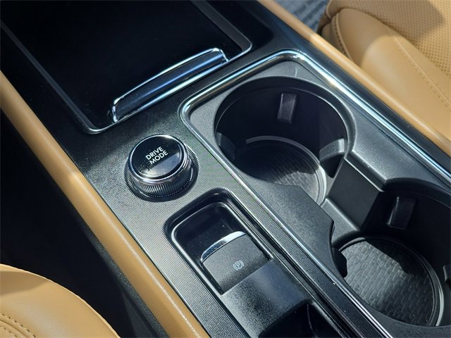 Used 2023 Lincoln Corsair Reserve image 24