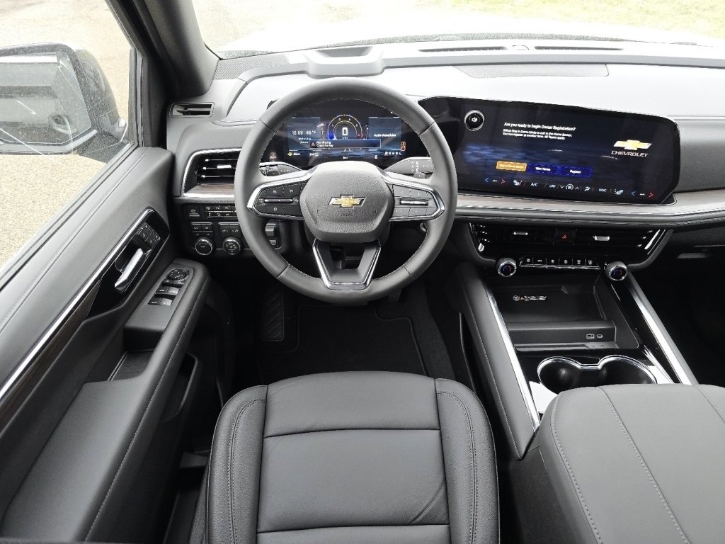 New 2026 Chevrolet Suburban LT w/ Comfort Package image 16