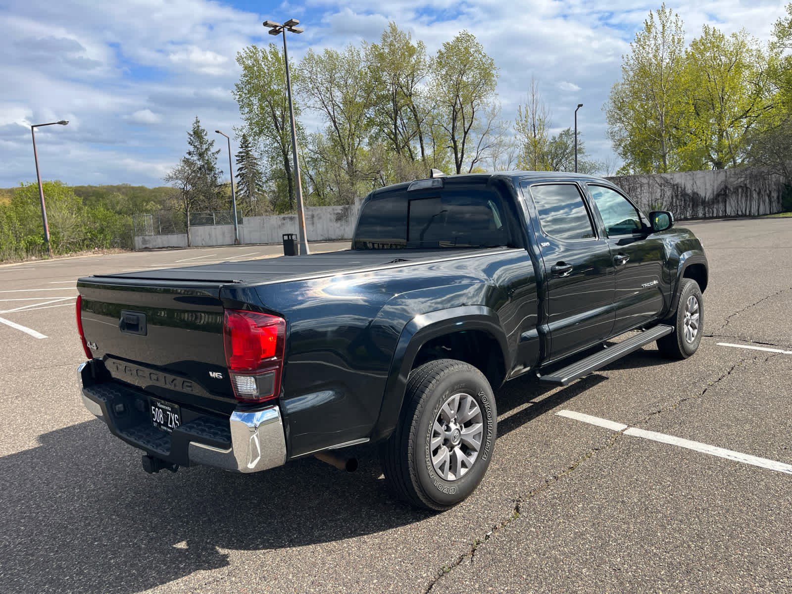 Used 2019 Toyota Tacoma SR5 AWD/4WD image 18