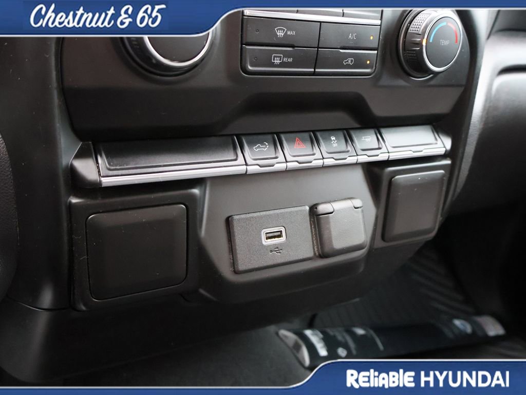 Used 2020 Chevrolet Silverado 1500 Custom w/ Custom Value Package image 36