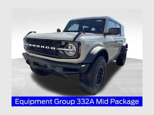 New 2026 Ford Bronco Badlands w/ Wildtrak Package