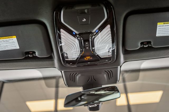 Used 2022 BMW X6 xDrive40i w/ M Sport Package AWD/4WD image 34