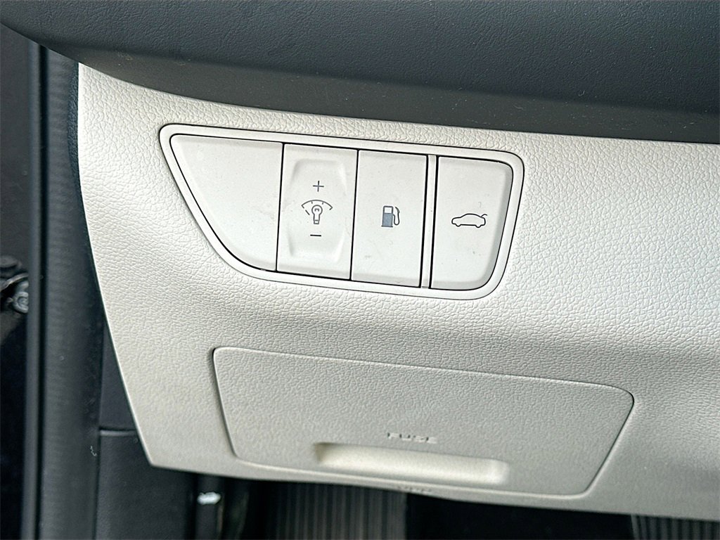 Used 2023 Genesis G70 2.0T image 10