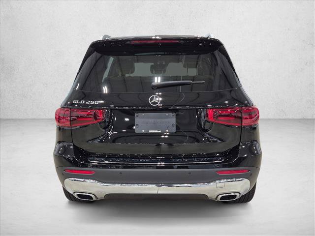 Used 2026 Mercedes-Benz GLB 250 image 7