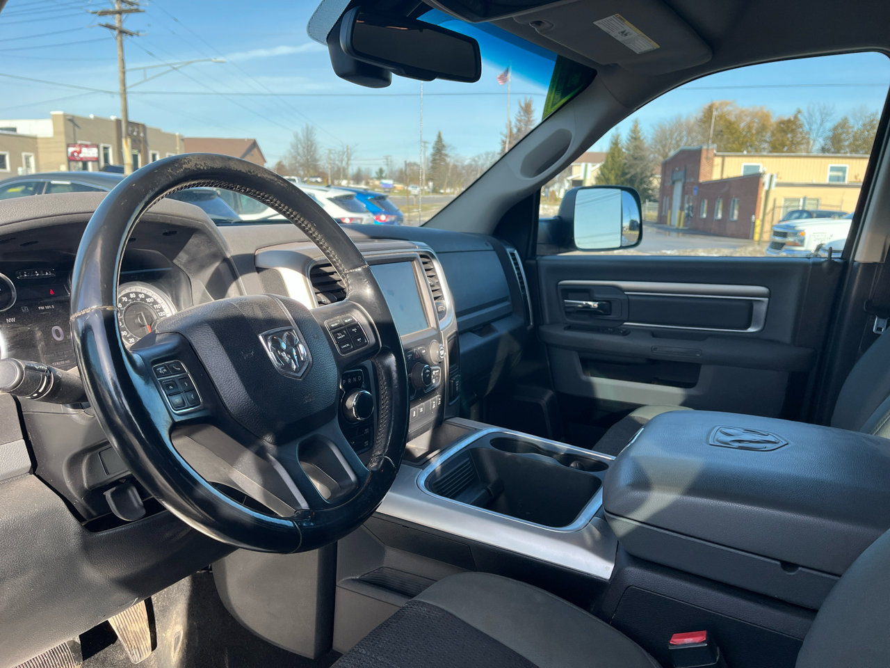 Used 2016 RAM 1500 Outdoorsman image 14