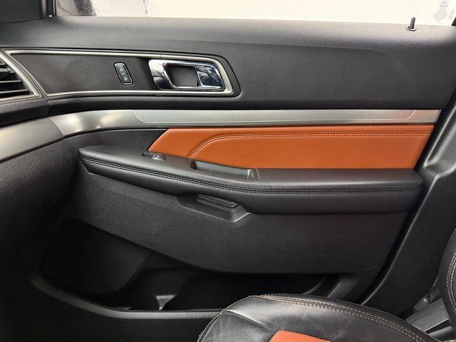 Used 2019 Ford Explorer XLT w/ Equipment Group 202A image 25