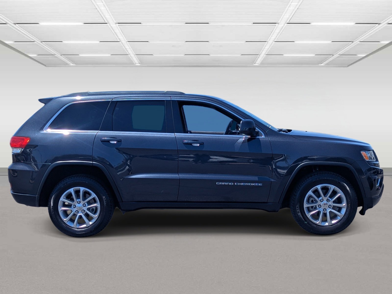 Used 2015 Jeep Grand Cherokee Laredo w/ Quick Order Package 23E RWD image 7