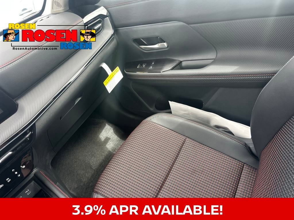 New 2025 Nissan Kicks SR w/ SR Premium Package image 28