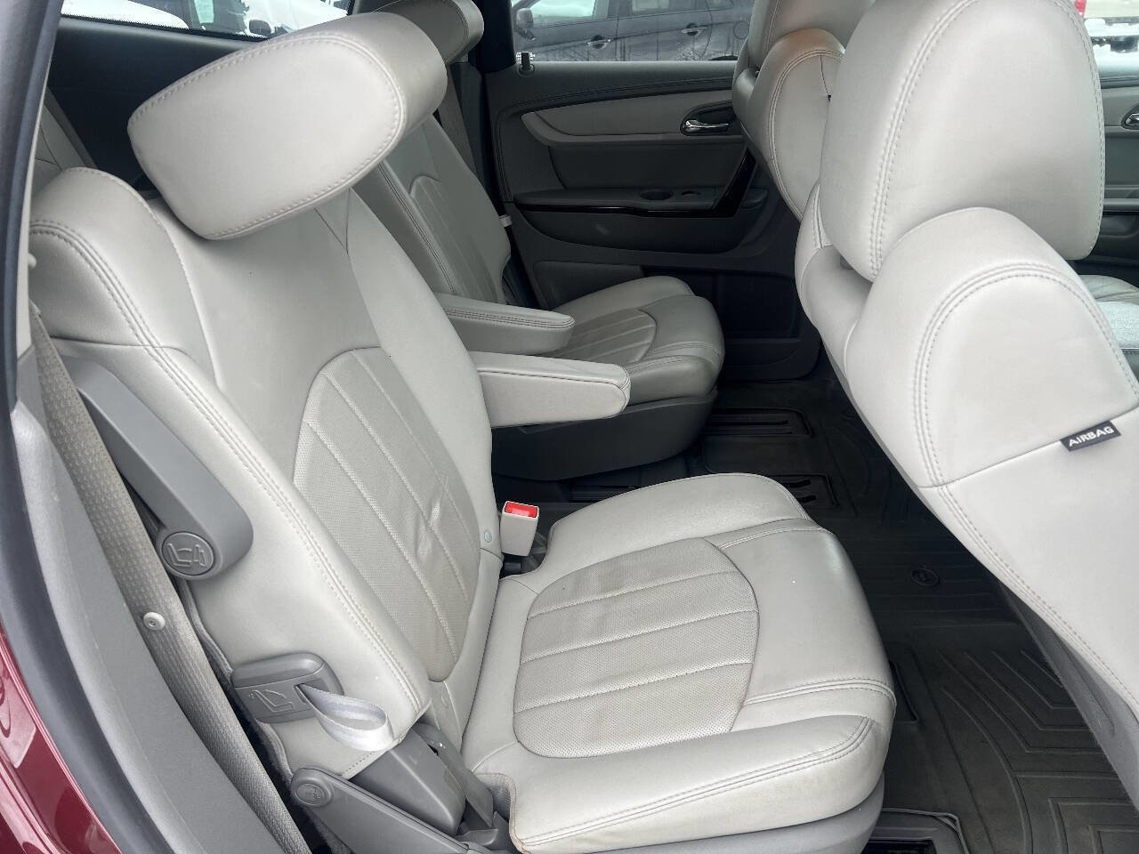 Used 2015 Chevrolet Traverse LTZ image 17