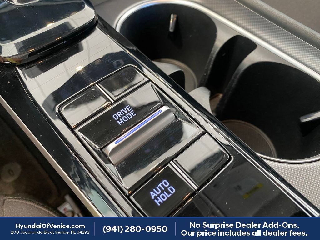 Certified 2023 Hyundai Sonata SE w/ Cargo Package FWD image 24