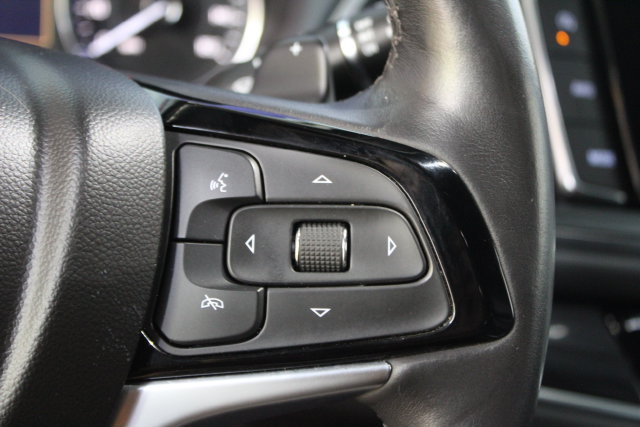 Used 2023 Buick Enclave Essence w/ Sport Touring Edition AWD/4WD image 17
