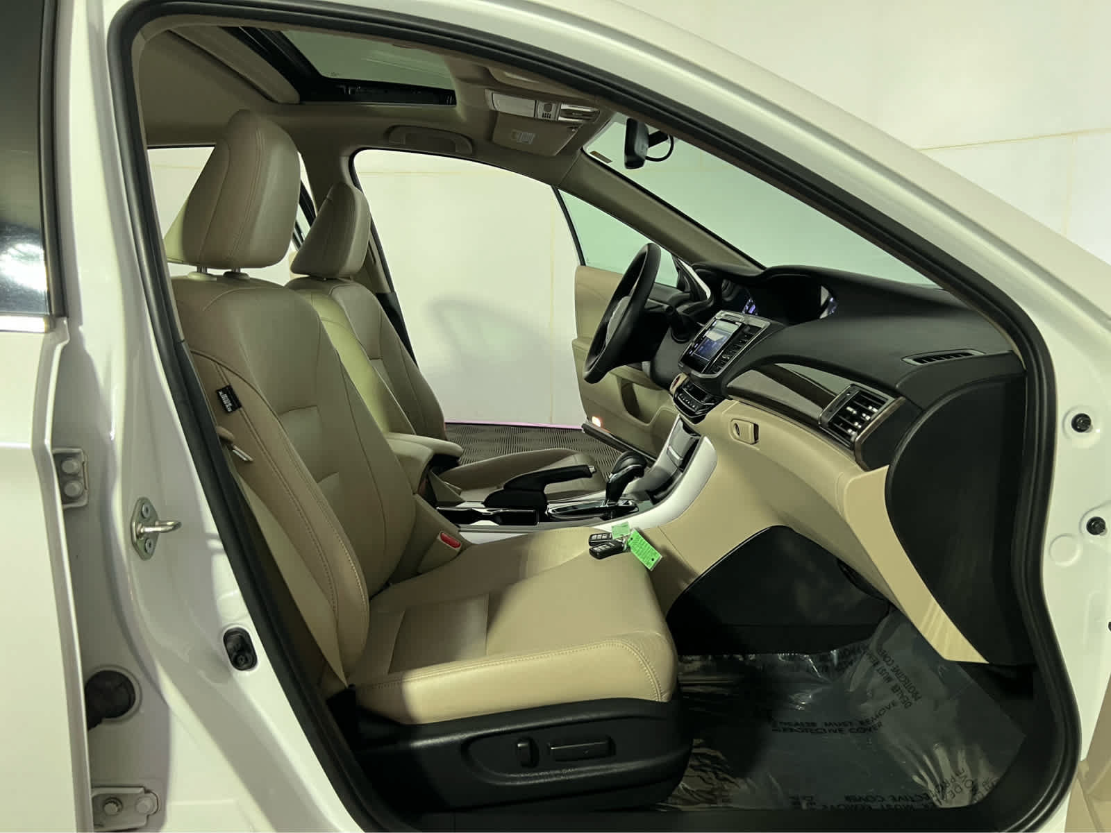 Used 2017 Honda Accord EX-L image 28
