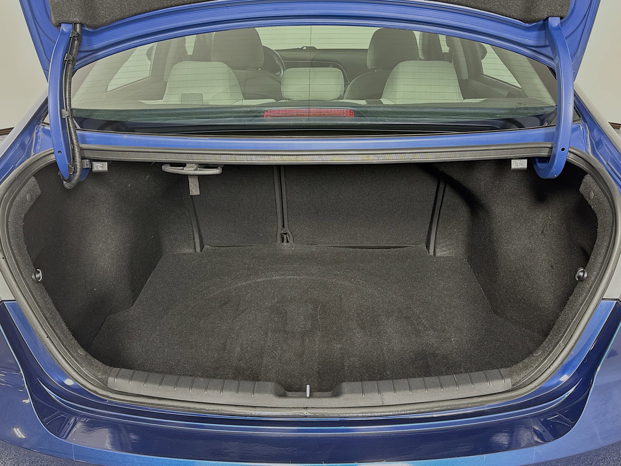 Used 2018 Hyundai Elantra Value Edition w/ Cargo Package image 25