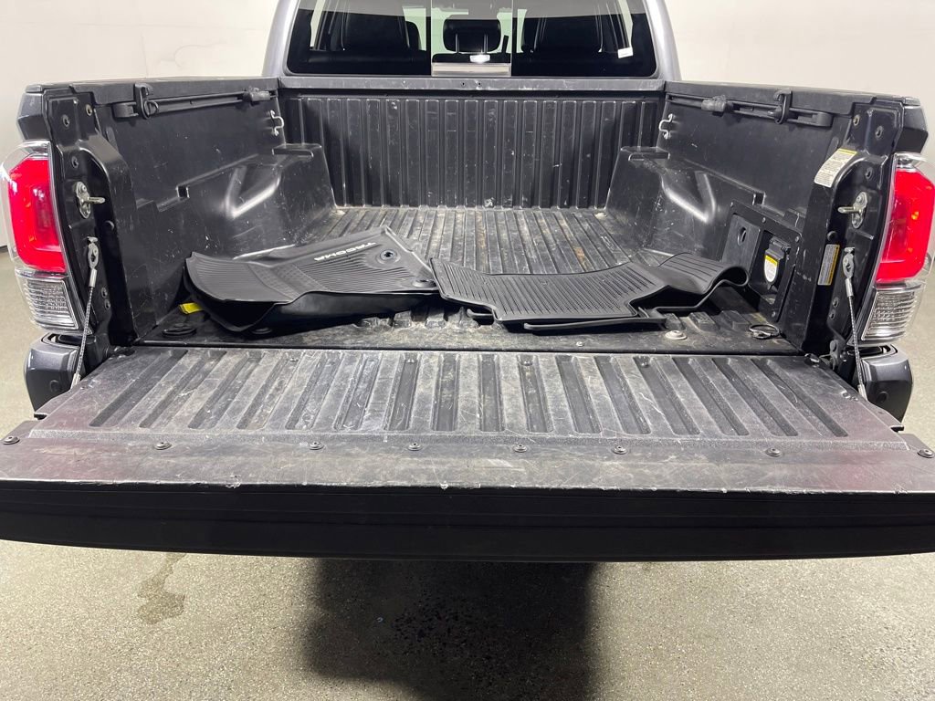 Certified 2020 Toyota Tacoma Limited image 10