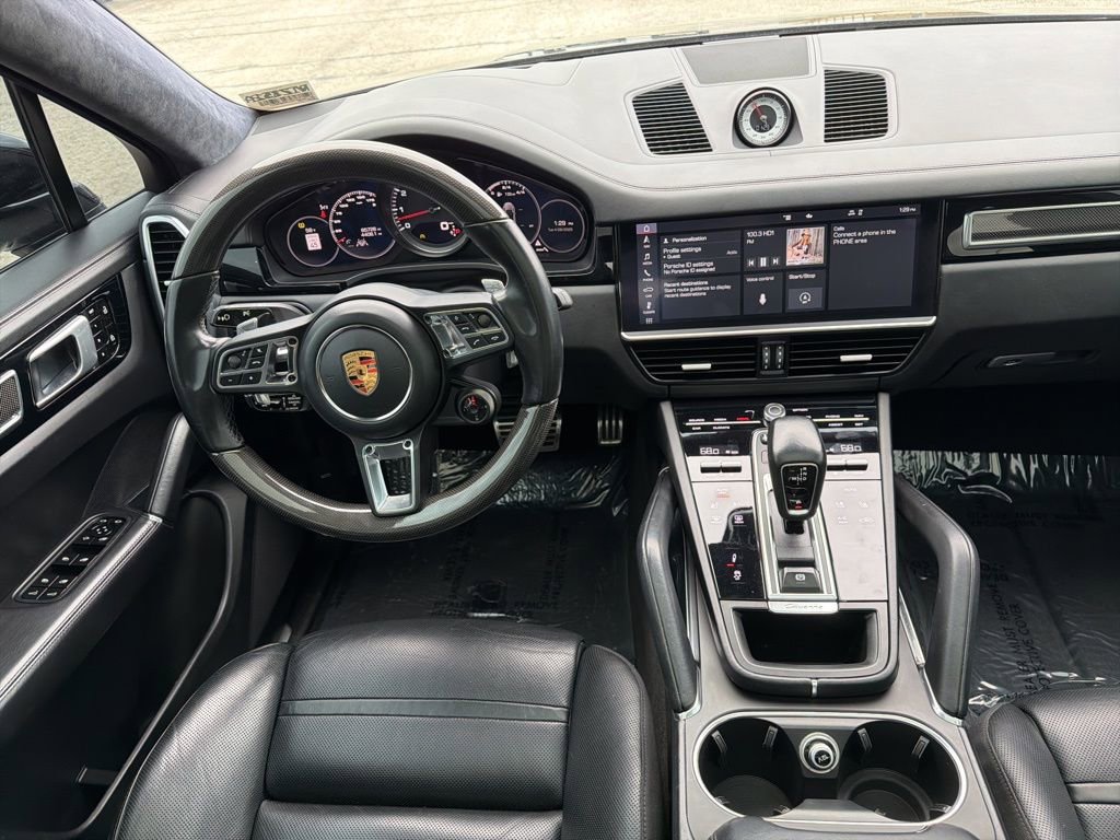 Used 2020 Porsche Cayenne Turbo AWD/4WD image 17
