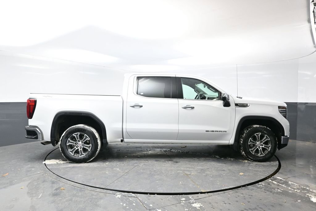 Used 2025 GMC Sierra 1500 SLT image 4