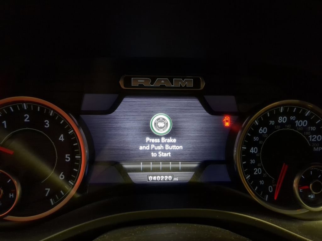 Used 2022 RAM 1500 Big Horn AWD/4WD image 14