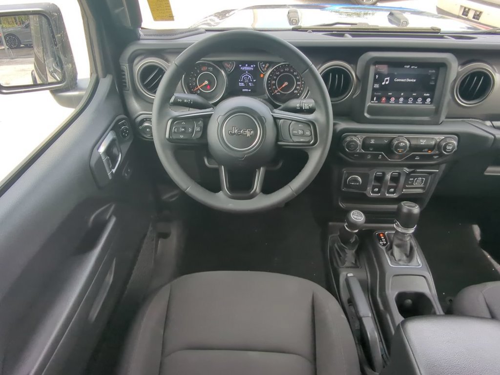Used 2023 Jeep Wrangler Sport AWD/4WD image 16