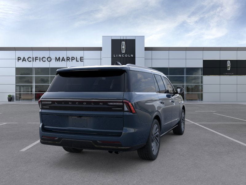 New 2026 Lincoln Navigator L Reserve AWD/4WD image 8