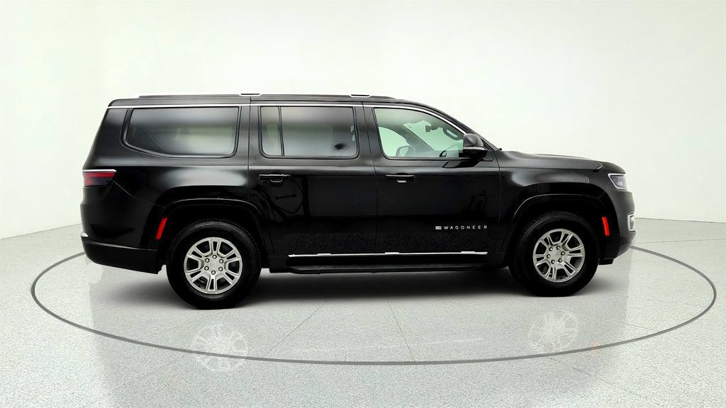 Used 2023 Jeep Wagoneer 4WD w/ Convenience Group I image 4