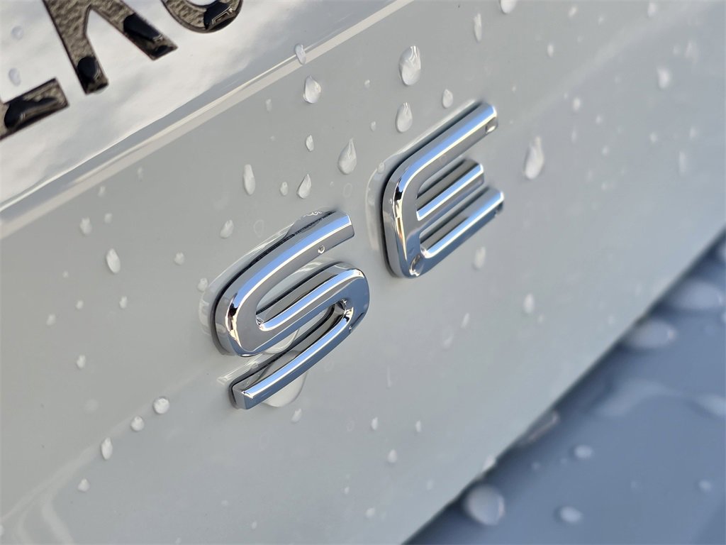 New 2025 Volkswagen Taos SE image 7