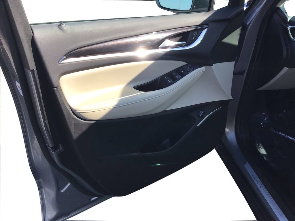 Used 2019 Buick Enclave Essence image 20