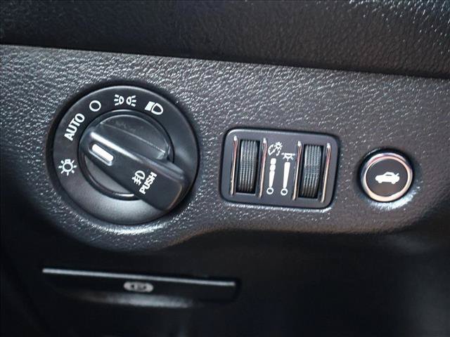 Used 2019 Dodge Challenger R/T Scat Pack w/ Shaker Package RWD image 16